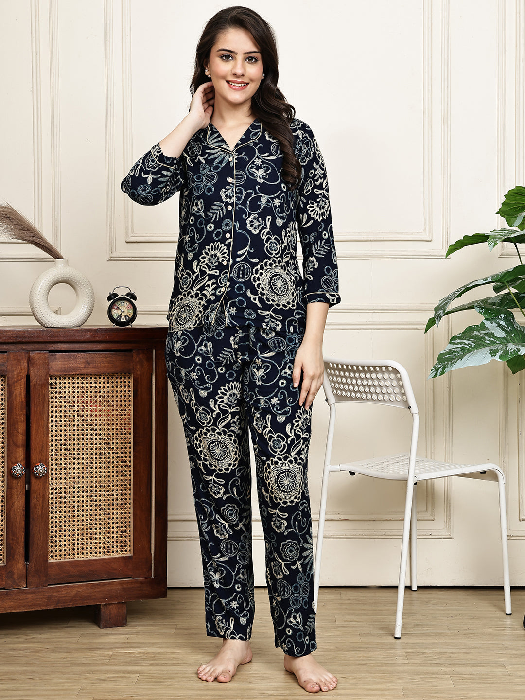 Black viscose rayon night suit with three-quarter sleeves and pyjamas.