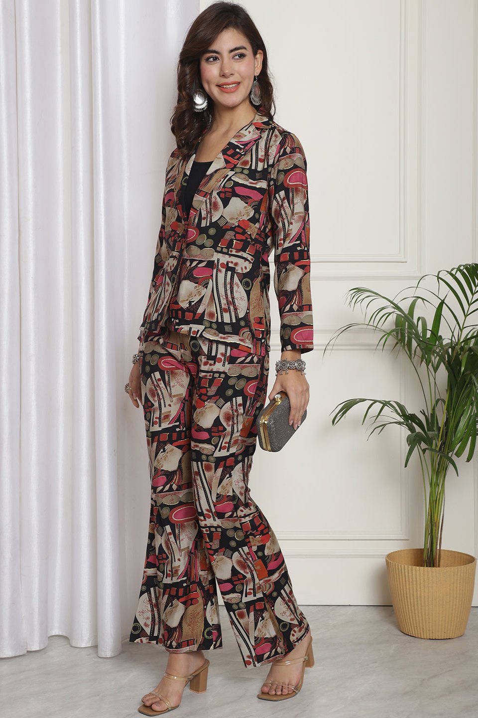 Back view of model styling Black abstract co-ord outfit