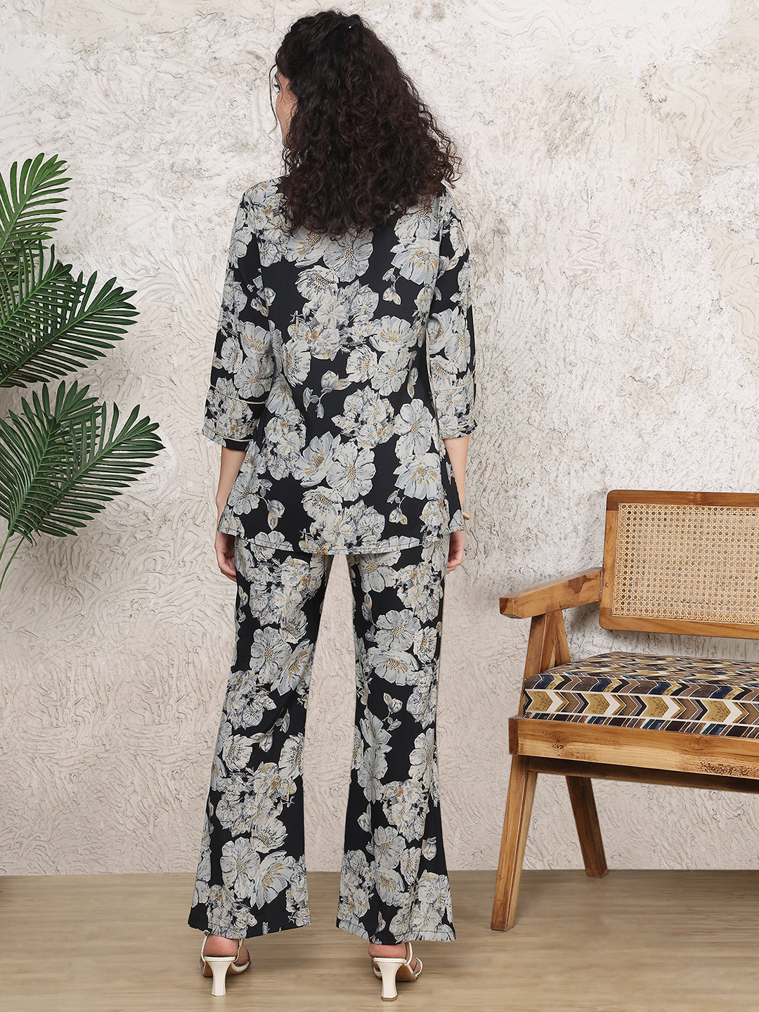 Black Abstract Printed Chanderi Silk V-neck Co-Ord Set for Women | Claura