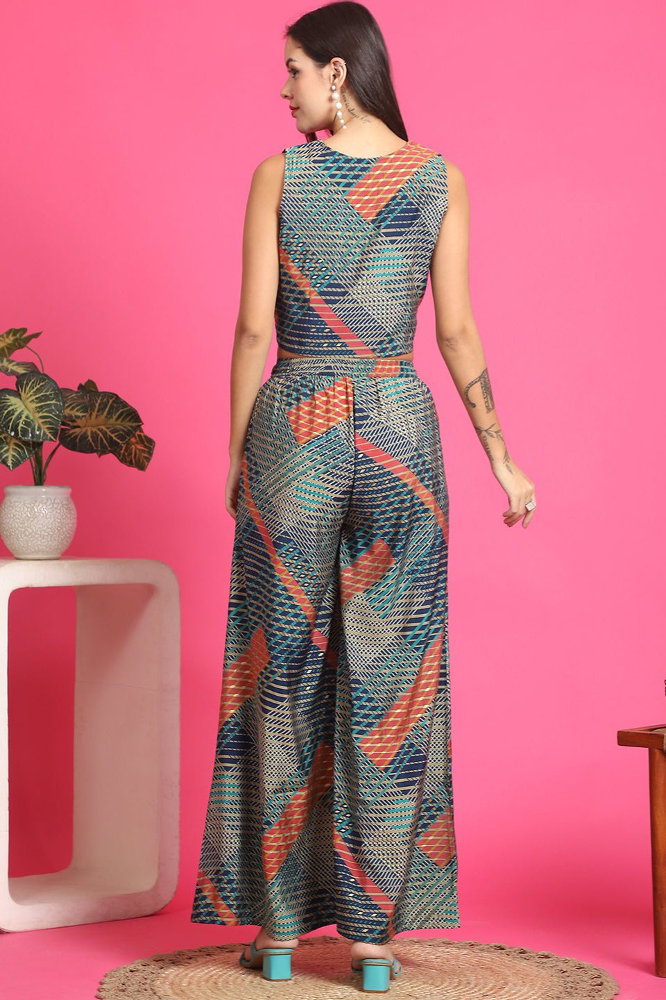 Back view of model styling Navy Blue co-ord outfit