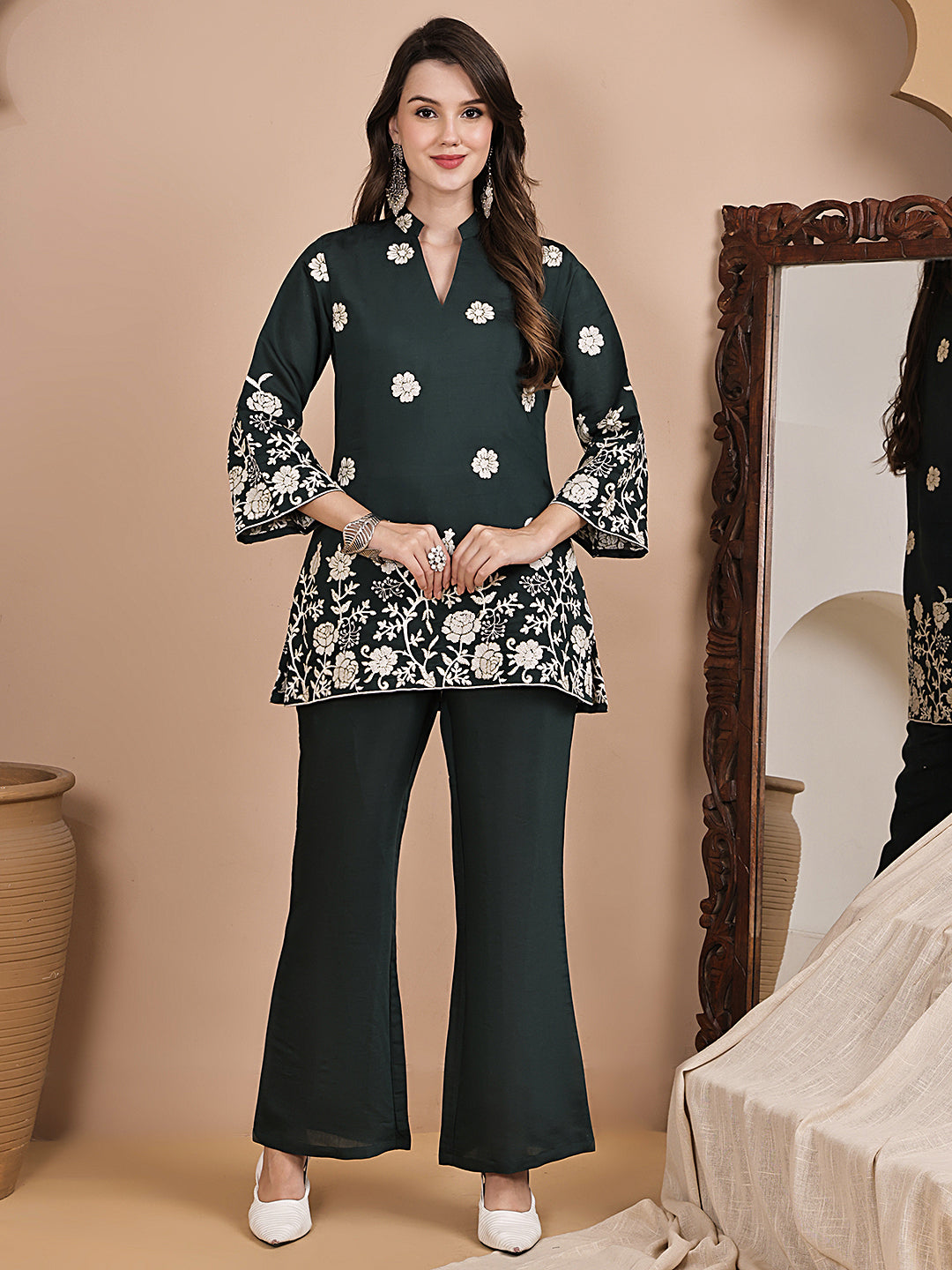 Woman wearing Green Floral Printed Co-Ord Set