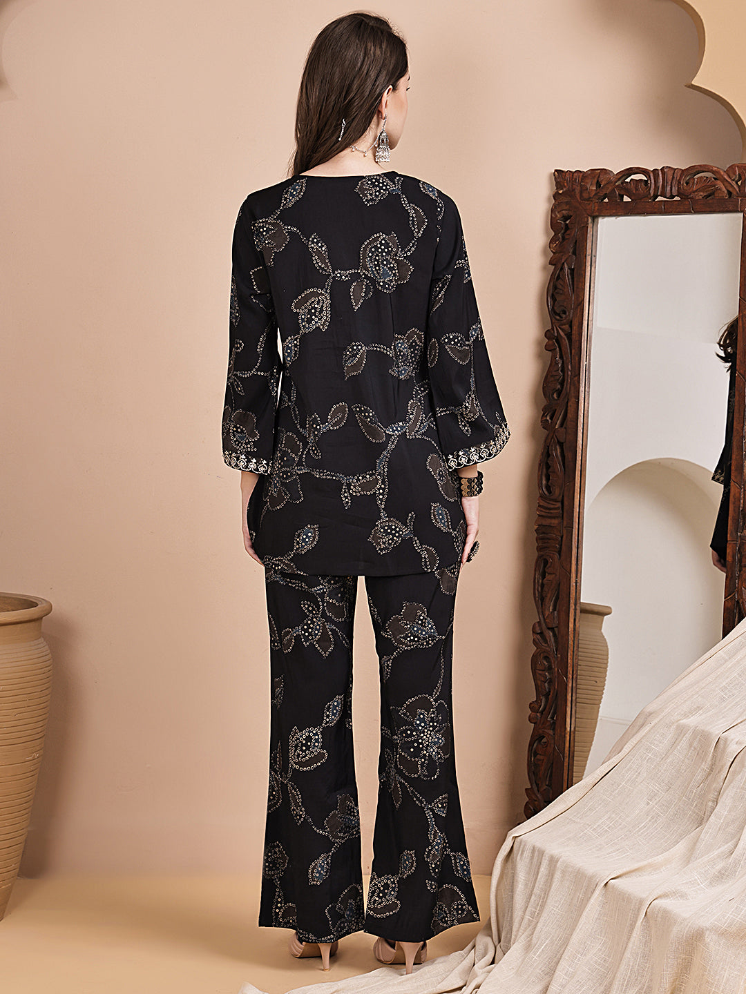 Black Abstract Printed Chanderi Silk Embroidered Co-Ord Set for Women | Claura