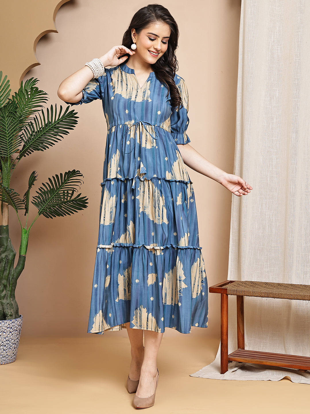 Woman wearing Blue Floral Printed Dress