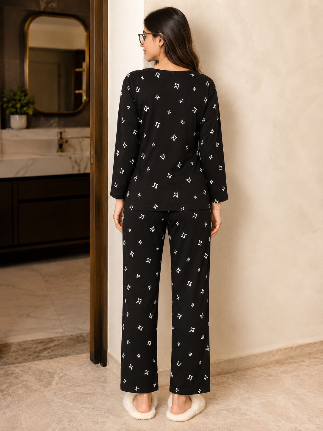 Black Printed V-Neck 3/4 Sleeve Night Suit Set For Women | Claura