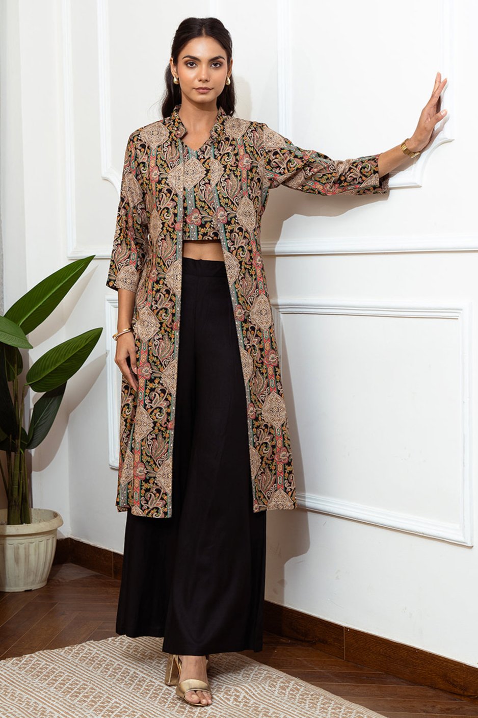 Woman wearing Black Abstract Co-Ord Set