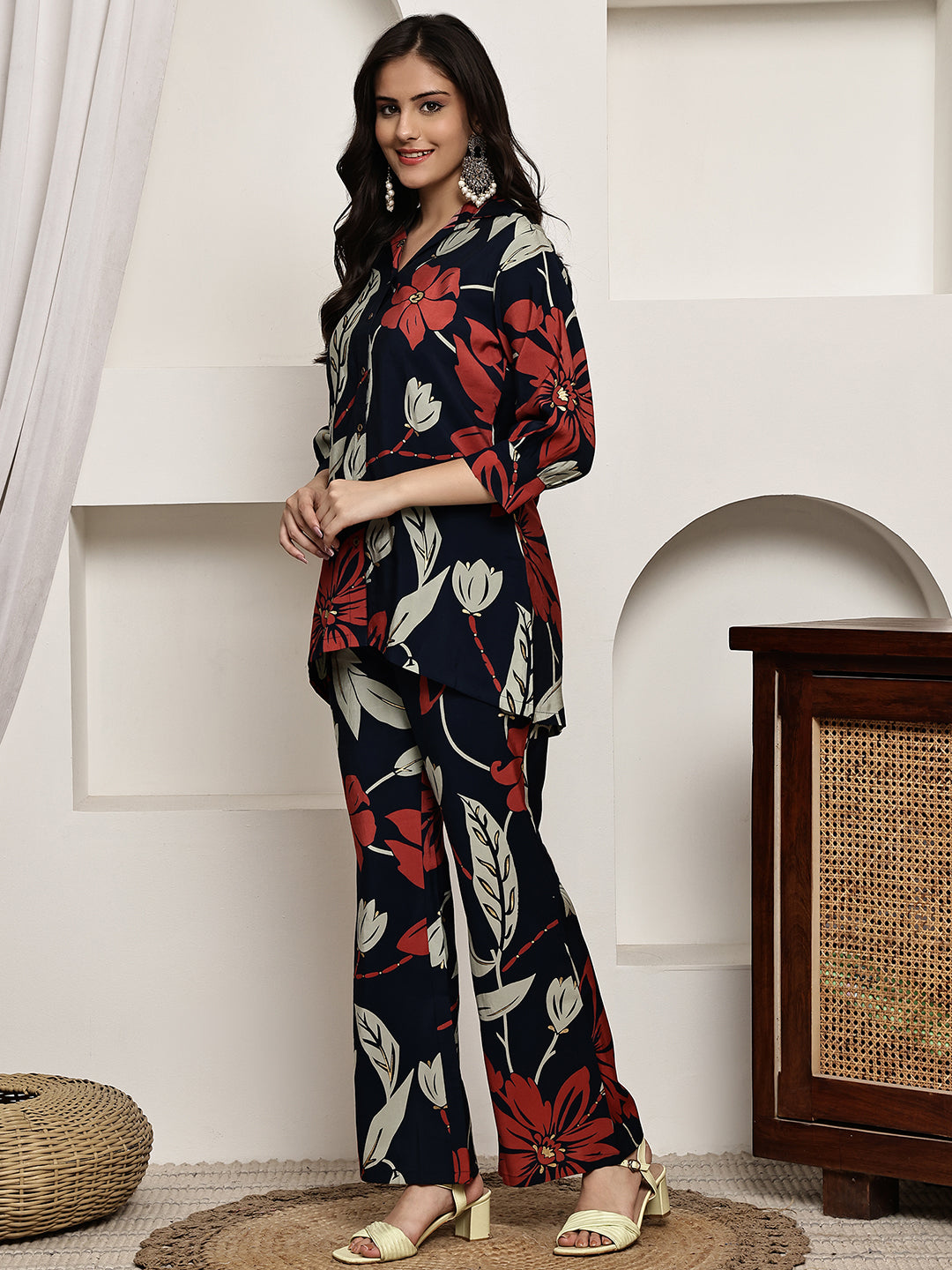 Woman wearing Navy Blue Floral Printed Co-Ord Set 
