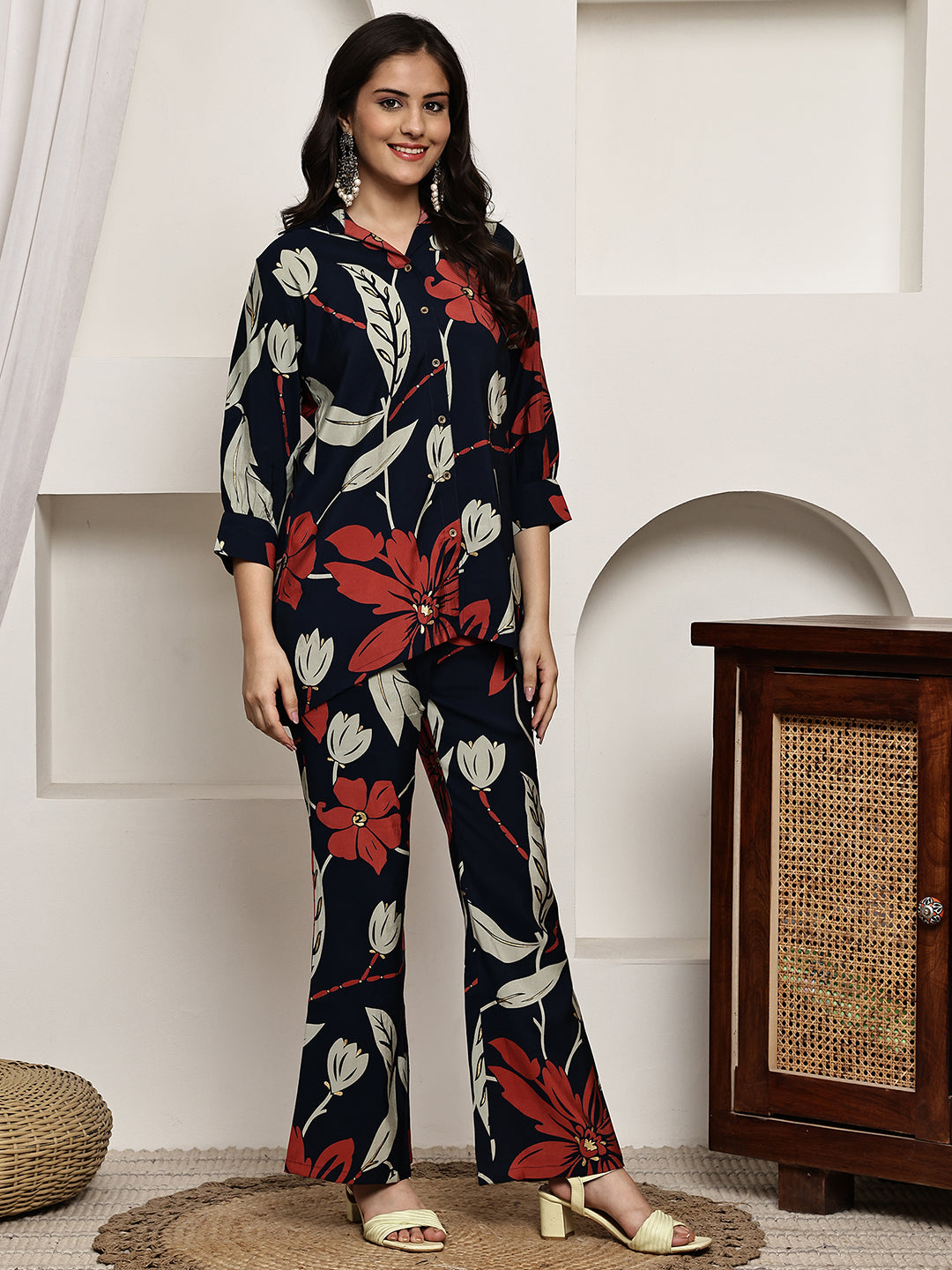 Back view of model styling Navy Blue floral co-ord outfit

