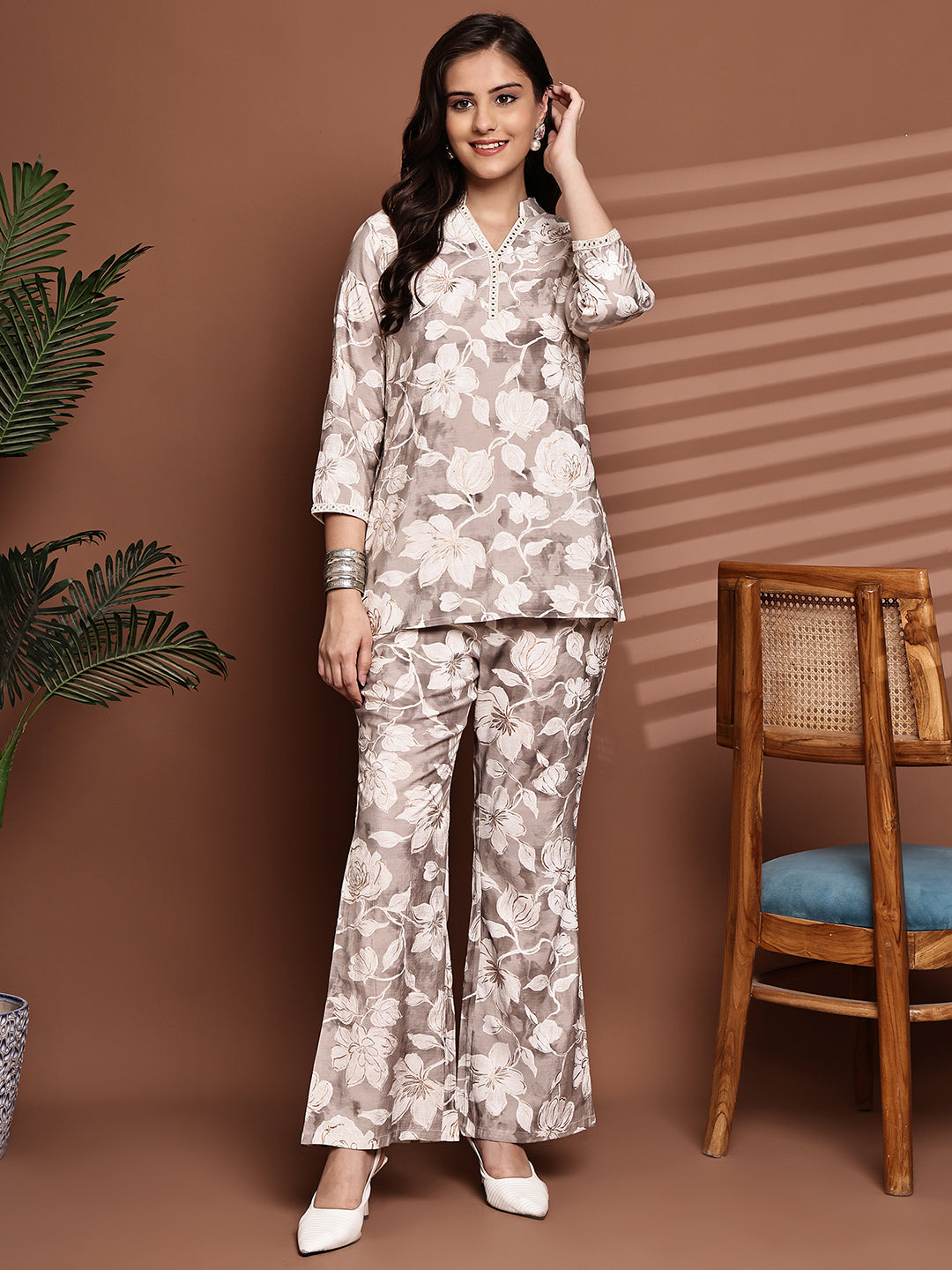 Woman wearing Cream Floral Tunic Co-Ord Set