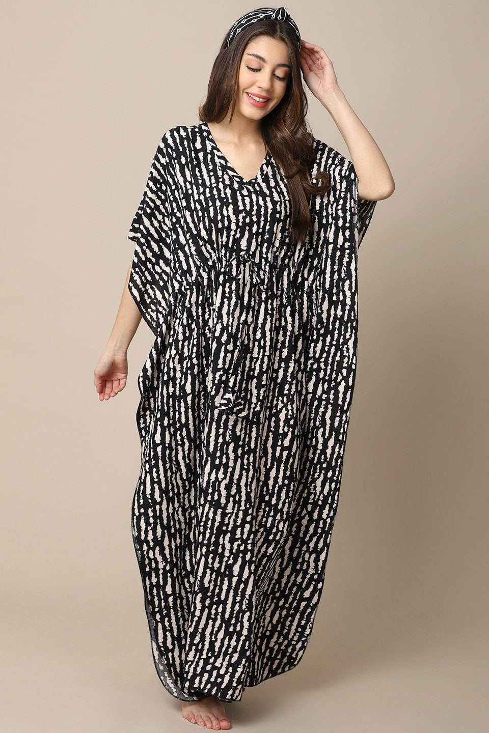 Woman wearing Black Stripe Print Kaftan Dress 
