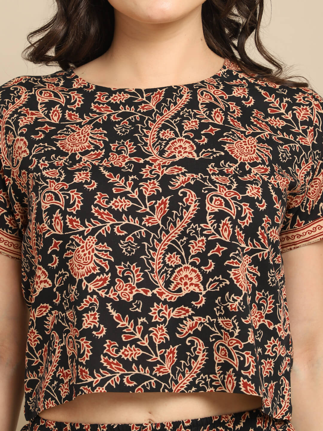  Black Abstract Printed Viscose Rayon Night Suit for Women by Claura