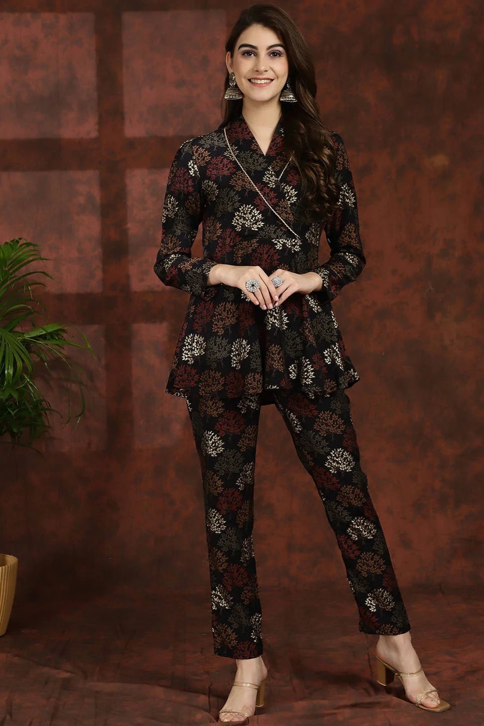 Woman wearing Black Ethnic Co-Ord Set 
